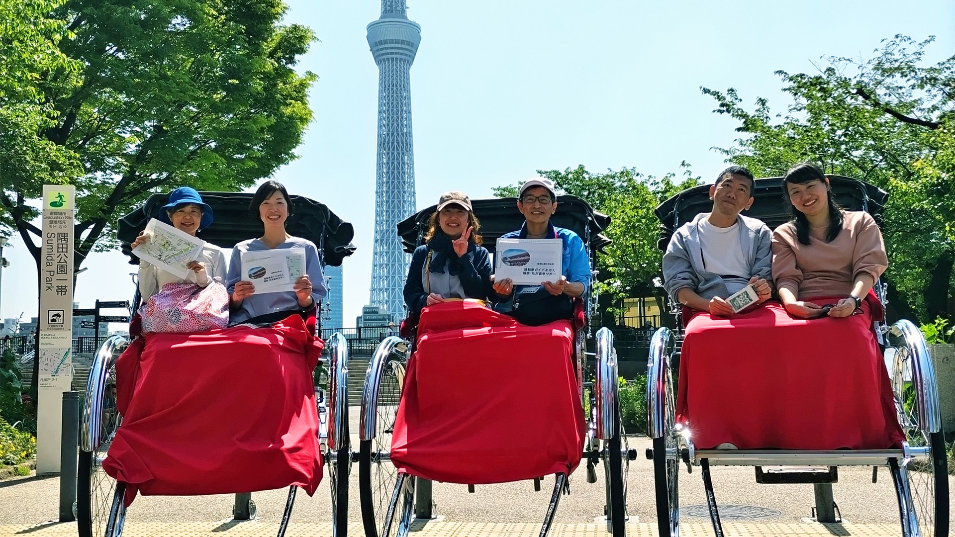 Exploring Asakusa by JINRIKISHA (rickshaw)